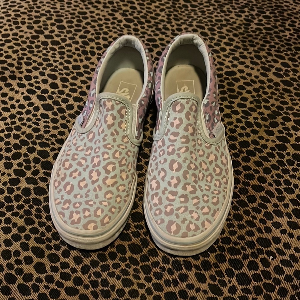 Leopard Vans